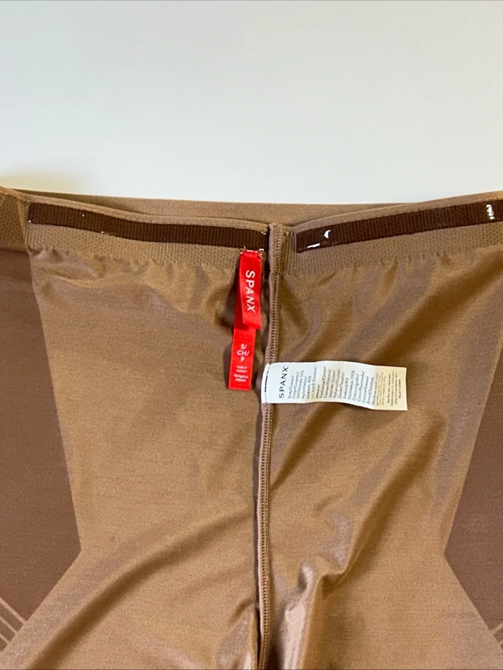 Spanx Size Small THINSTINKS‎ 2.0 Waisted Mid Thigh Short Beige Super light